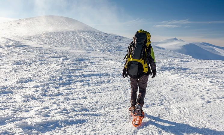 Sport-im-Winter-Schneeschuhwandern